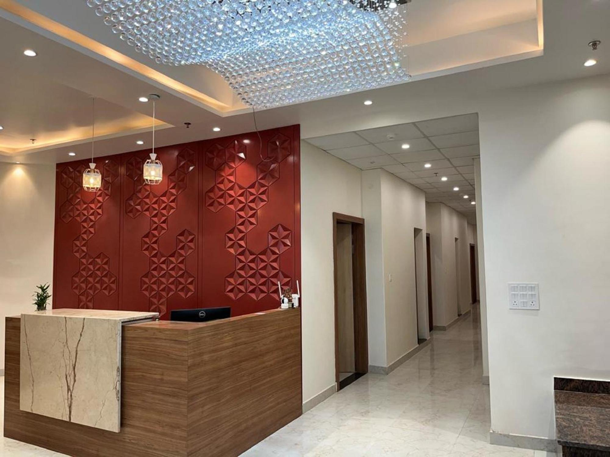 Hotel Satsang Grand Waranasi Zewnętrze zdjęcie