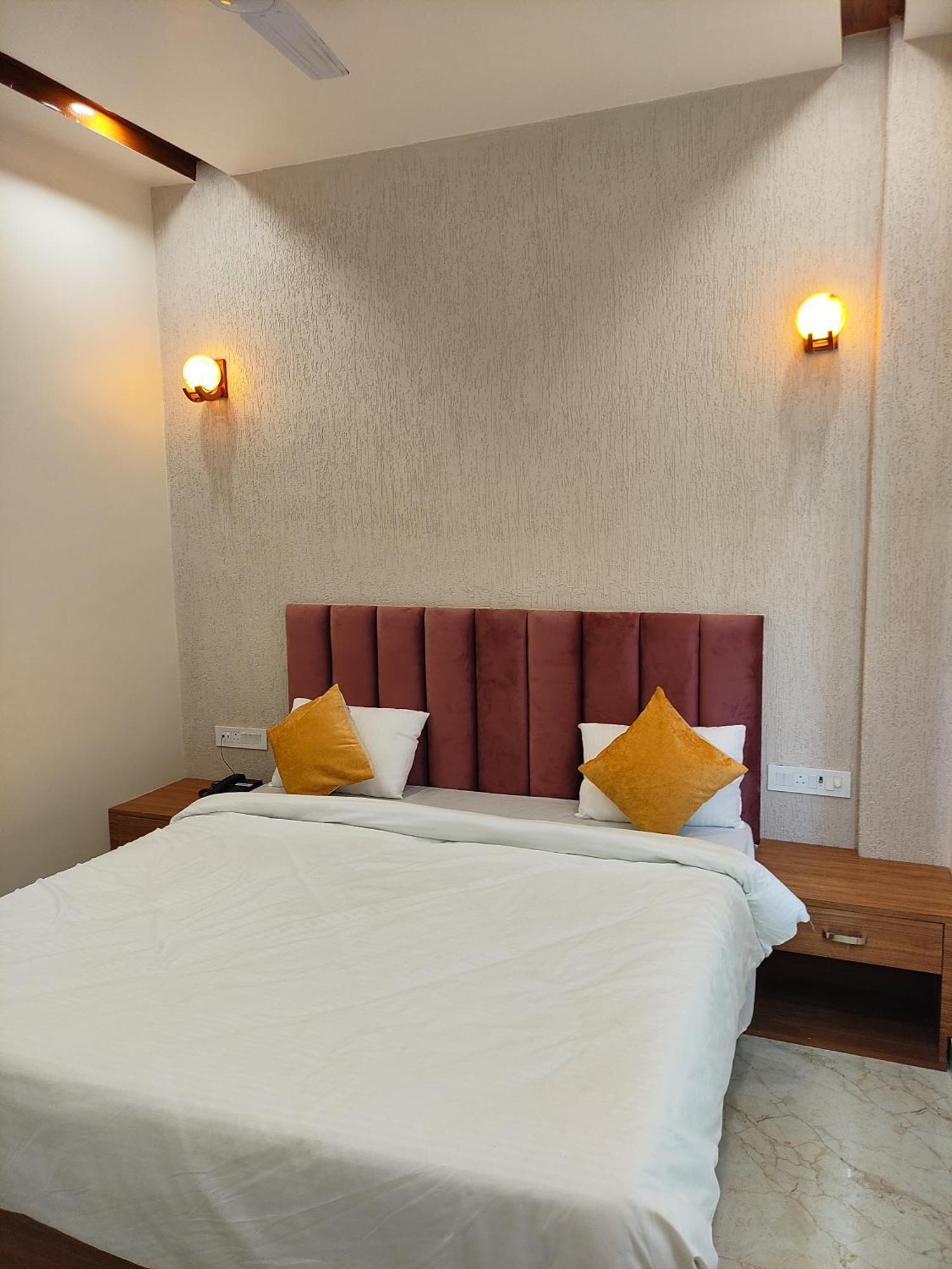 Hotel Satsang Grand Waranasi Zewnętrze zdjęcie